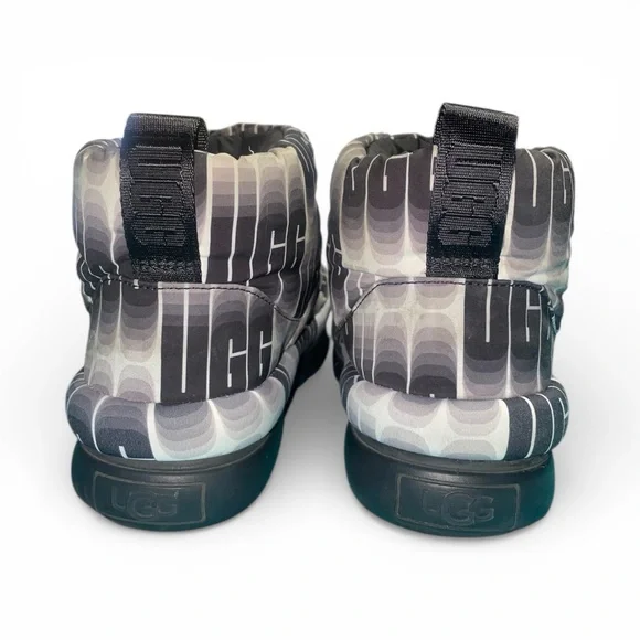 UGG Women's Classic Maxi Wavelength Mini boots - Picture 4 of 4